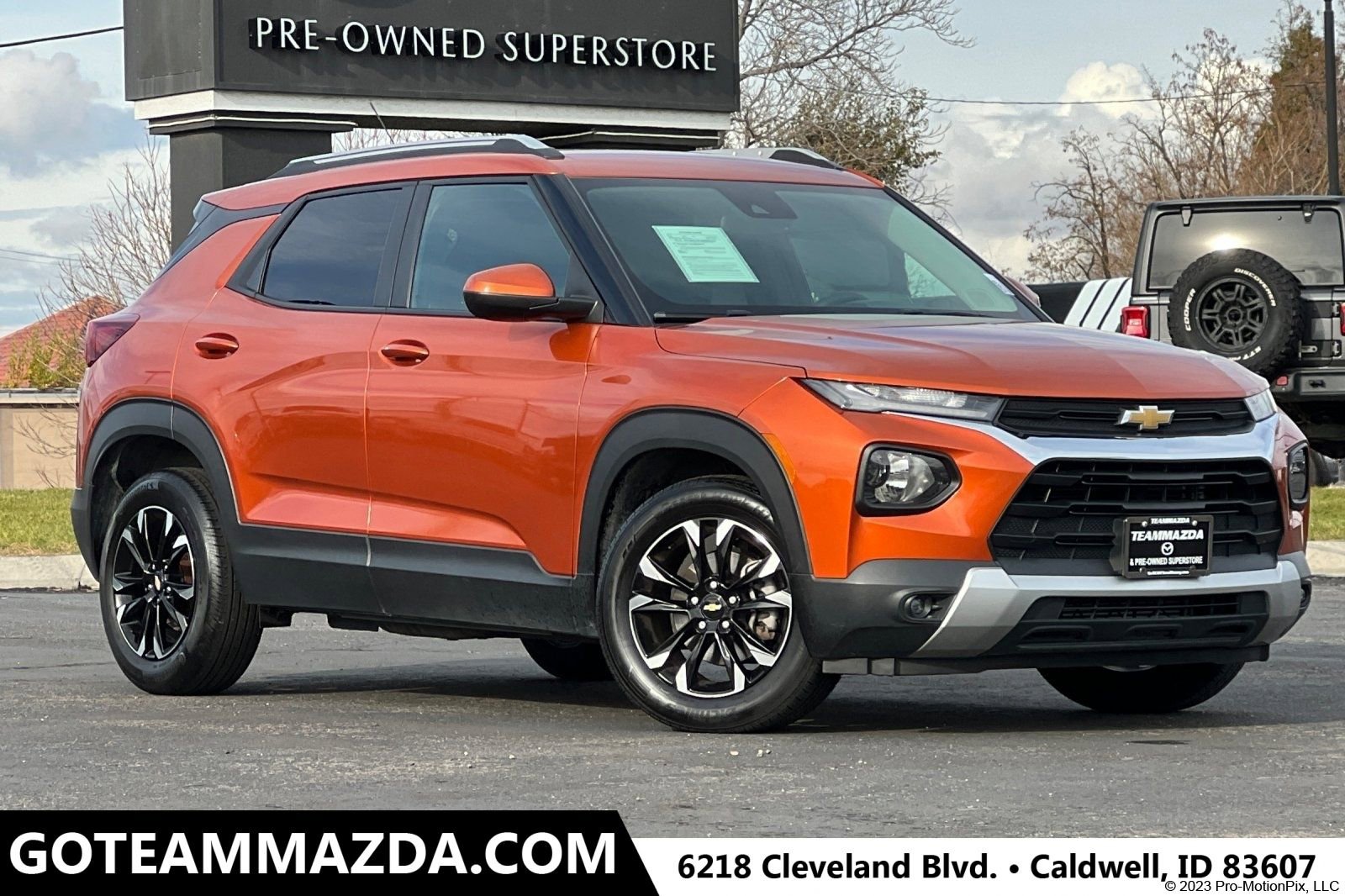 Used 2022 Chevrolet TrailBlazer LT w/ Convenience Package image 1