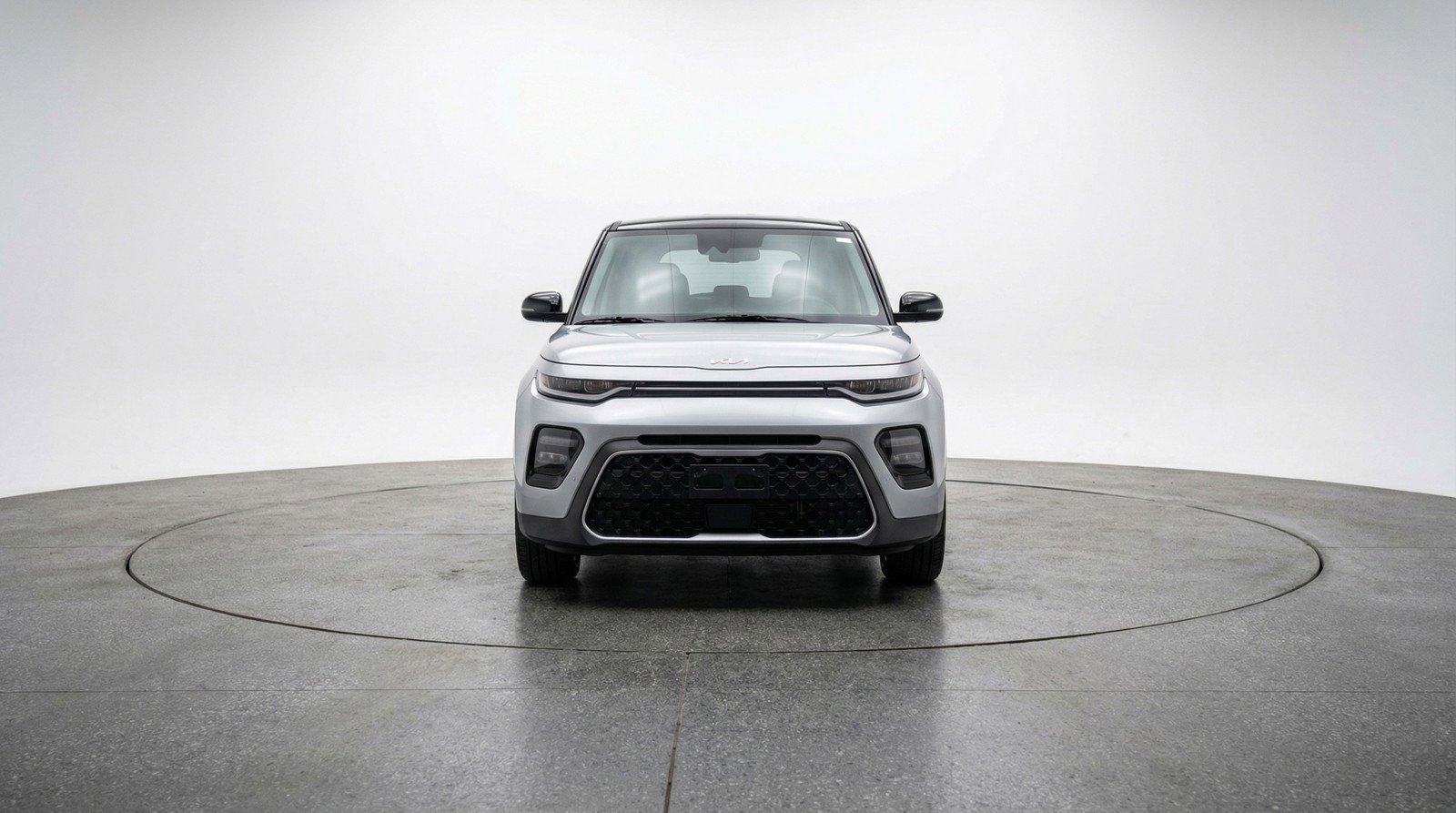Used 2025 Kia Soul LX w/ LX Technology Package FWD image 2