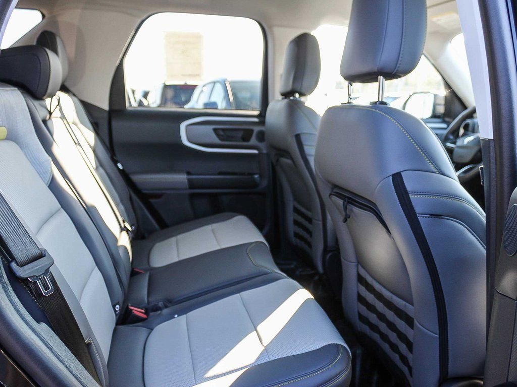 New 2025 Ford Bronco Sport Badlands w/ Sasquatch Badlands Package AWD/4WD image 17