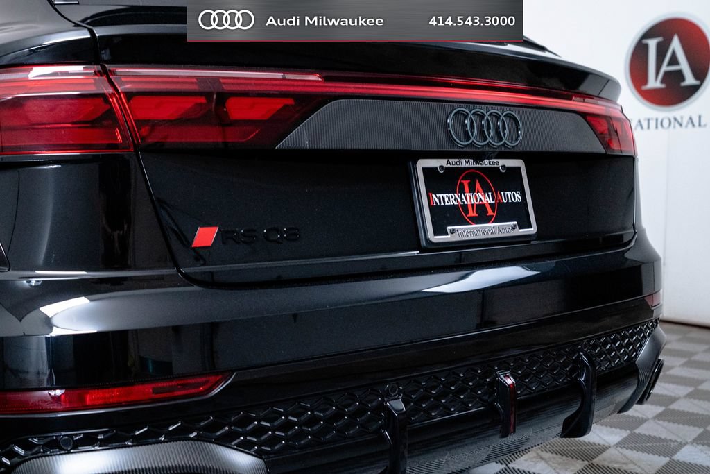 Used 2025 Audi RS Q8 performance w/ Matte Carbon Package AWD/4WD image 14
