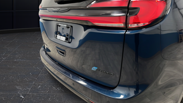 Used 2024 Chrysler Pacifica Limited FWD image 33