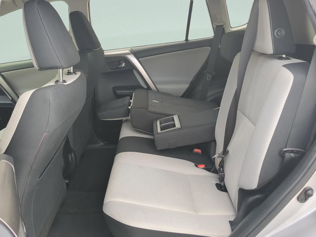 Used 2018 Toyota RAV4 XLE image 15