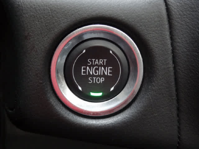 Used 2024 Chevrolet Tahoe RST w/ Luxury Package AWD/4WD image 30