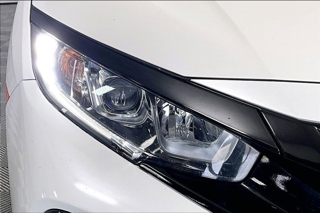 Used 2017 Honda Civic Sport image 28