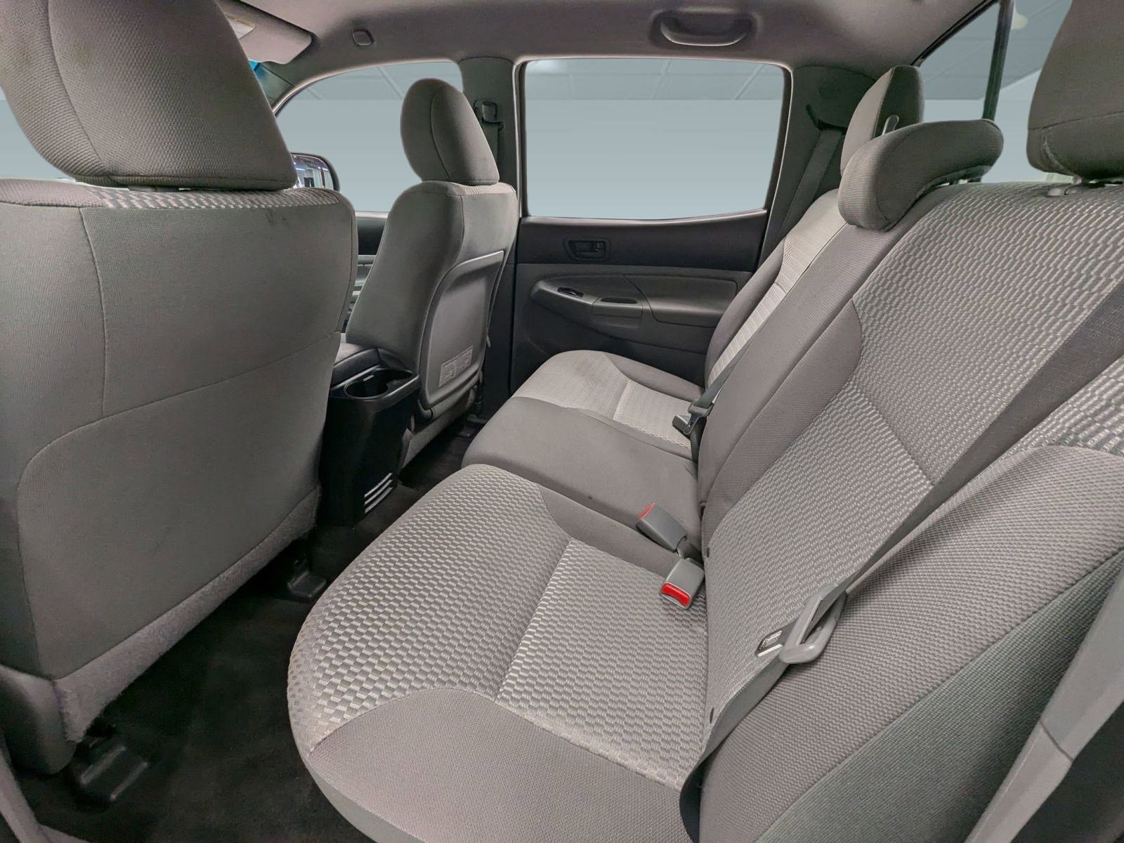 Used 2015 Toyota Tacoma 4x4 Double Cab image 18