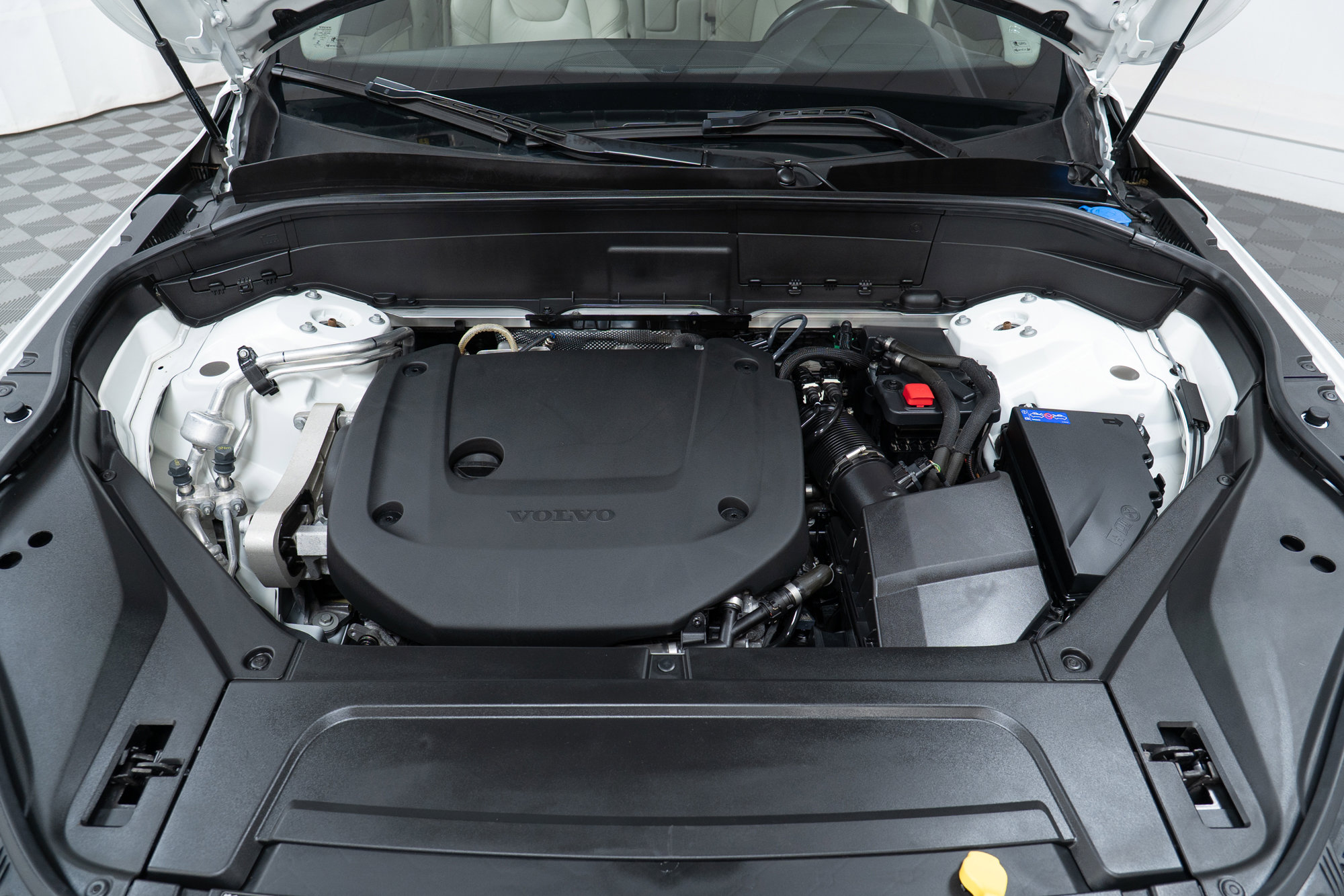 Certified 2023 Volvo XC90 B6 Plus w/ Protection Package Premier image 9