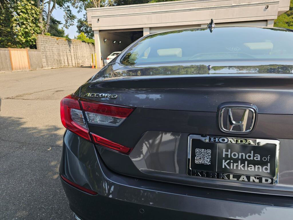 Certified 2018 Honda Accord Touring image 17