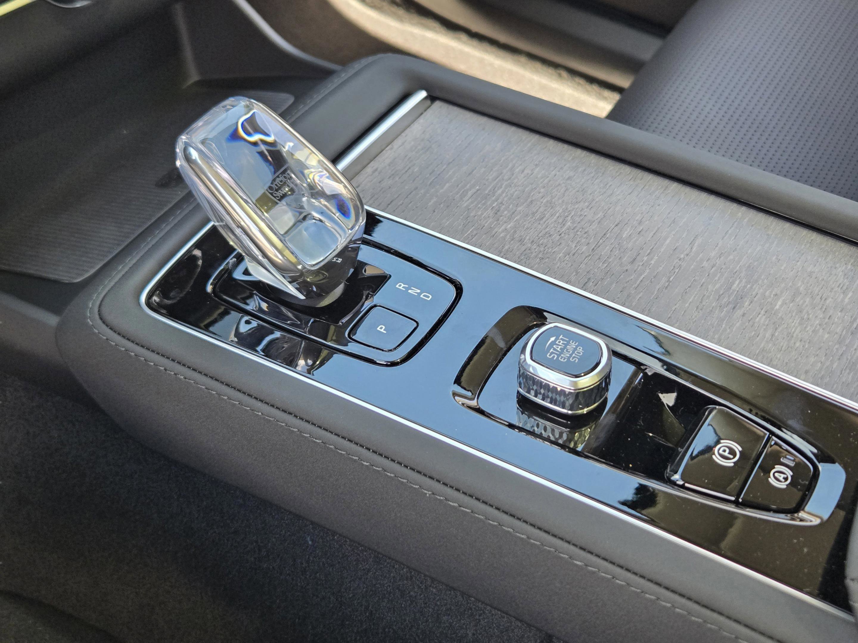 New 2026 Volvo XC90 T8 Ultra w/ Protection Package Premier image 16