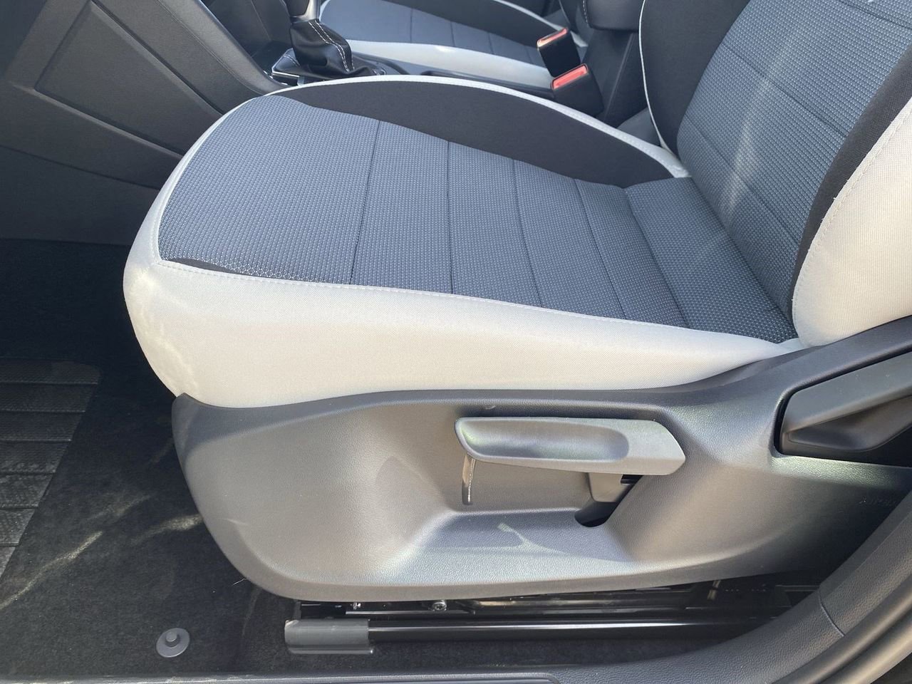 New 2026 Volkswagen Taos S image 15