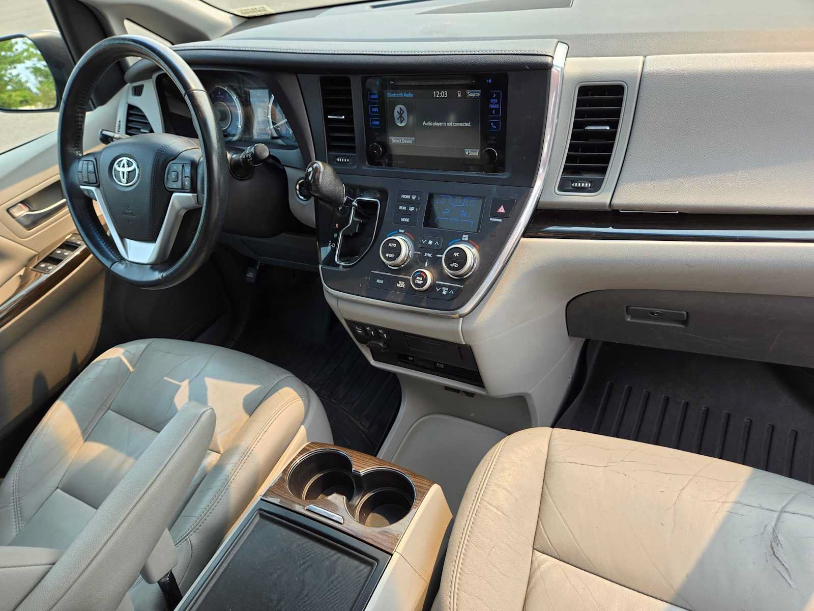 Used 2016 Toyota Sienna XLE Premium AWD/4WD image 10