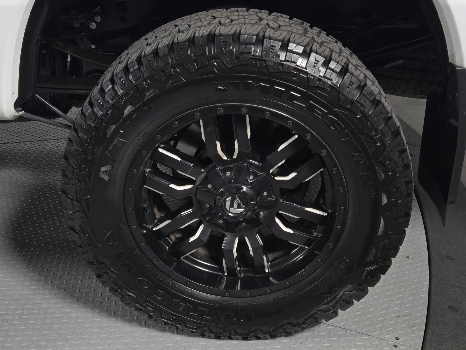 Used 2019 Ford F250 Lariat w/ Lariat Ultimate Package AWD/4WD image 9
