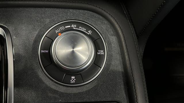 Used 2021 Nissan Armada SL w/ Midnight Edition Package AWD/4WD image 35