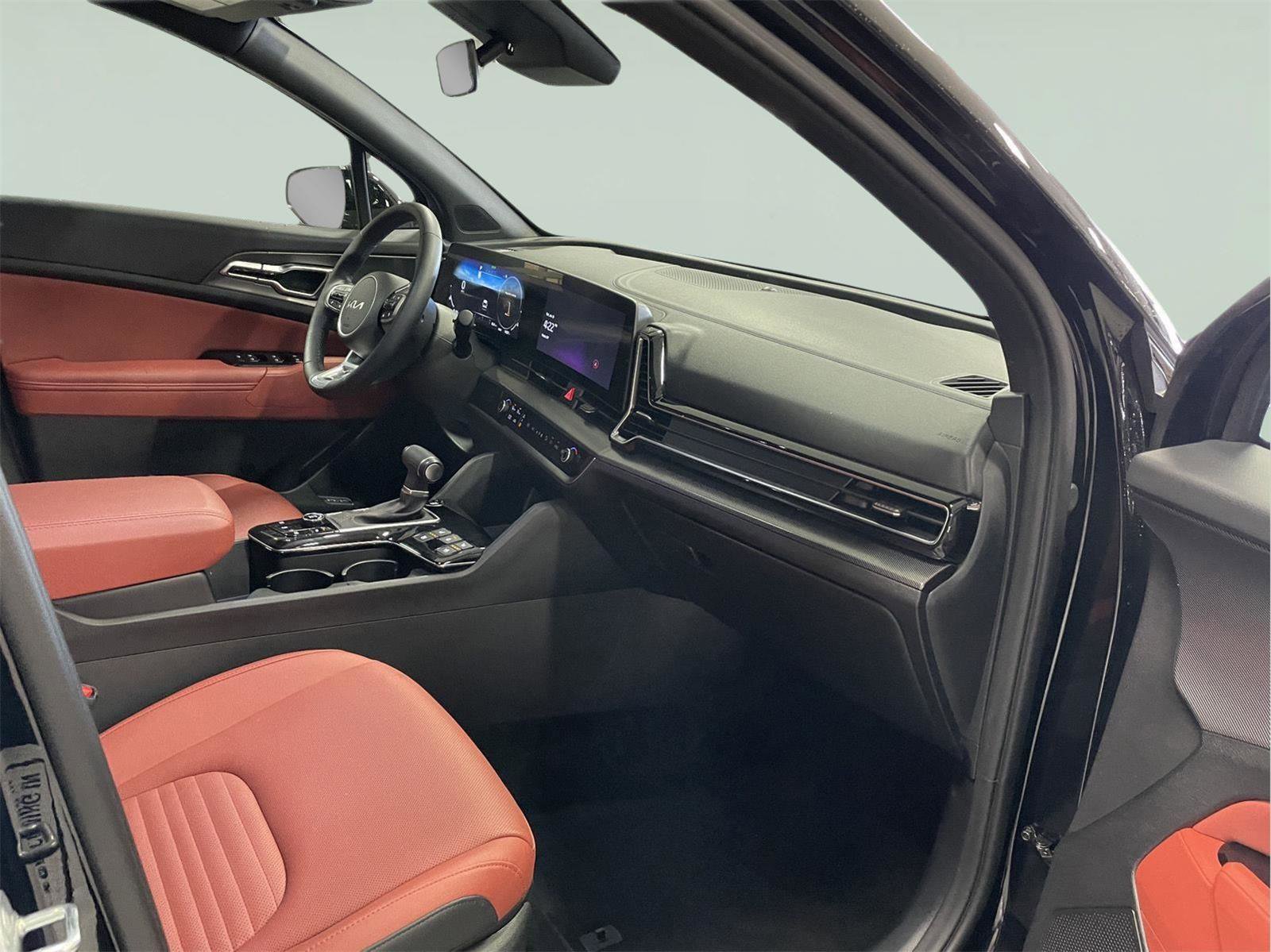 Used 2023 Kia Sportage SX image 21