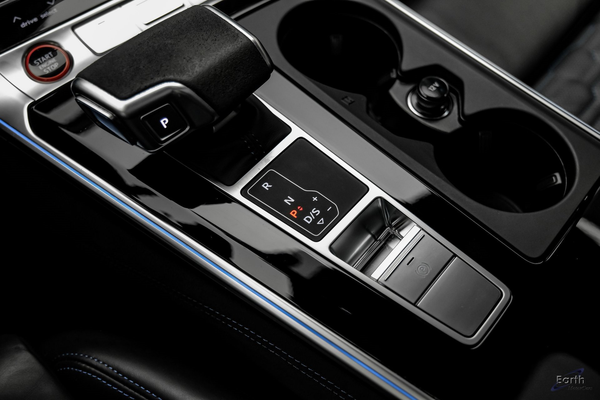 Used 2025 Audi RS 6 performance image 56