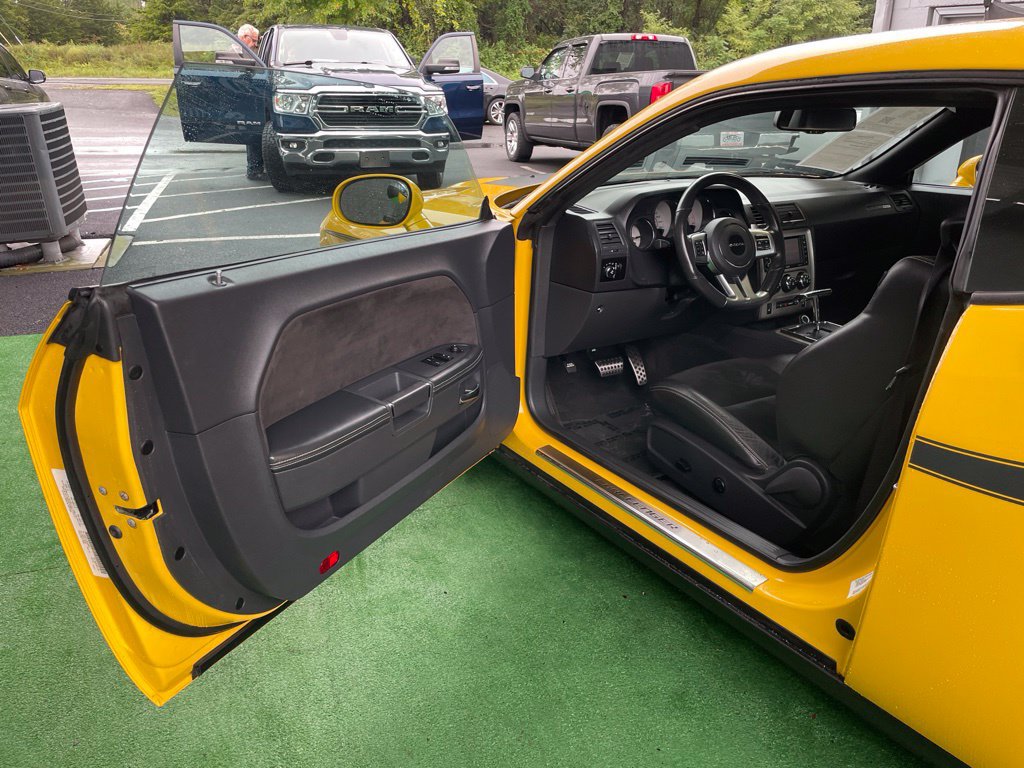 Used 2012 Dodge Challenger SRT8 Yellow Jacket w/ Premium Sound Group RWD image 16