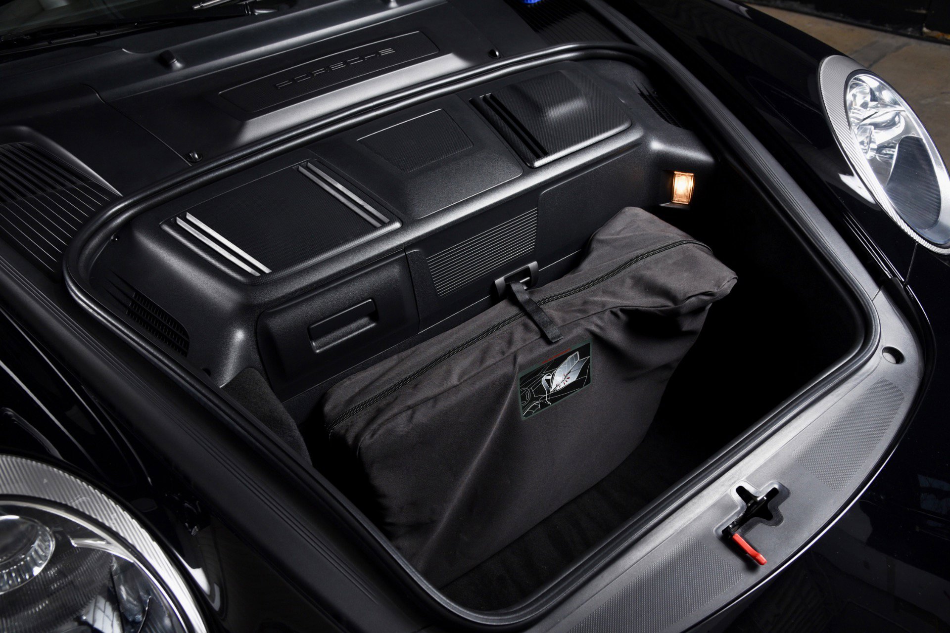 Used 2010 Porsche 911 Carrera 4S image 23