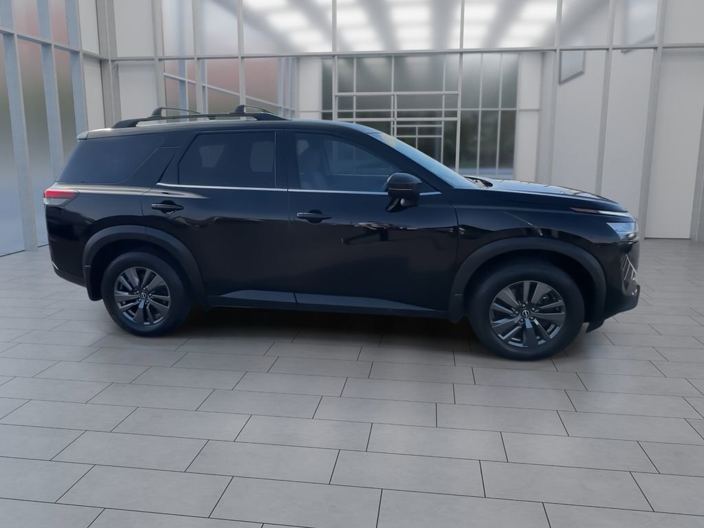 Used 2022 Nissan Pathfinder SV AWD/4WD image 9