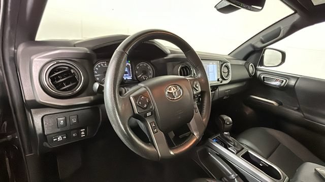 Used 2021 Toyota Tacoma TRD Pro AWD/4WD image 13