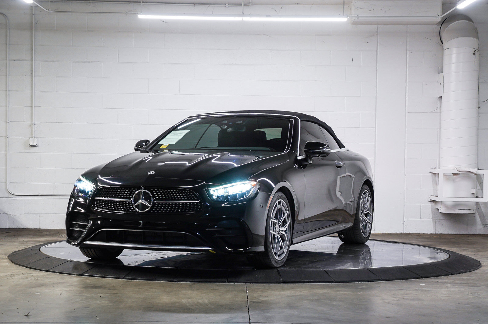 Used 2021 Mercedes-Benz E 450 Cabriolet image 4