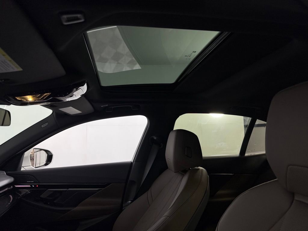 Used 2026 BMW 530i image 26