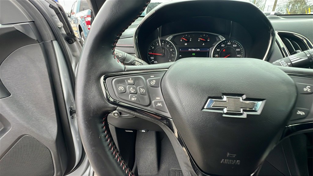 Used 2022 Chevrolet Equinox RS w/ RS Leather Package image 25