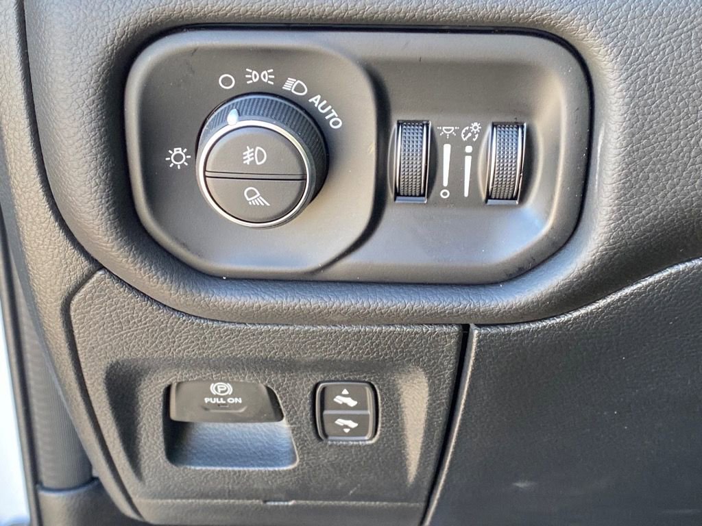 New 2025 RAM 1500 Laramie image 24