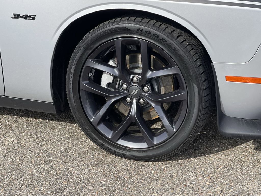 Used 2023 Dodge Challenger R/T w/ Plus Package image 31
