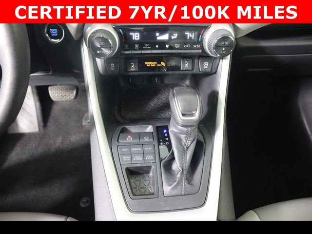 Used 2020 Toyota RAV4 XLE Premium image 29