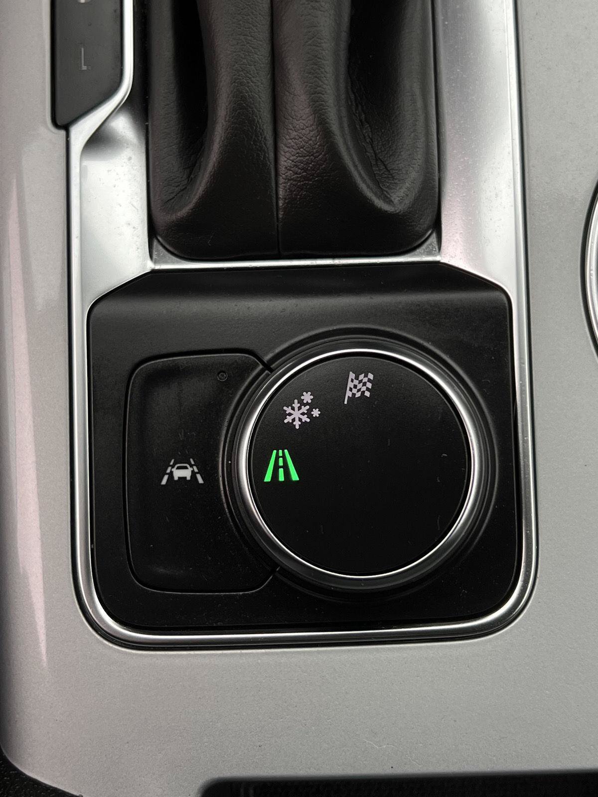 Used 2024 Chevrolet Blazer LT FWD image 10