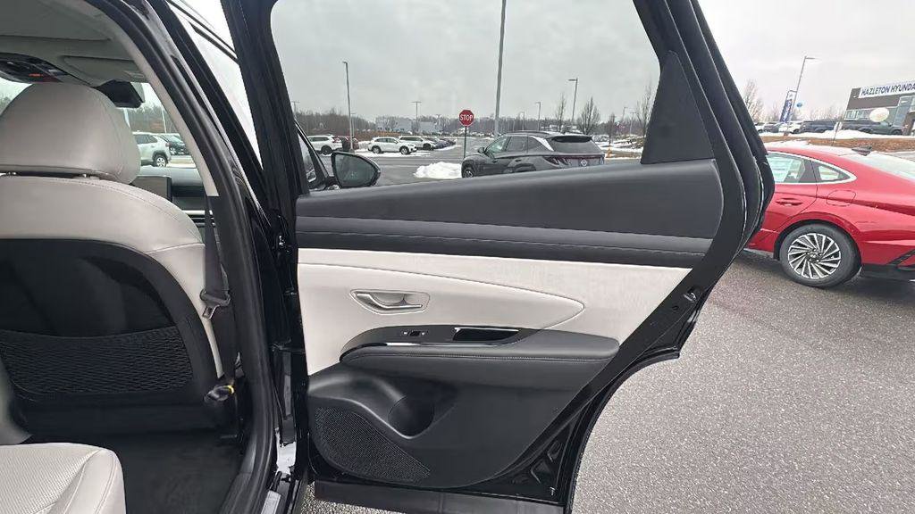 New 2026 Hyundai Tucson Limited image 9