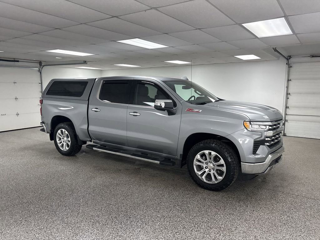 Used 2024 Chevrolet Silverado 1500 LTZ image 2