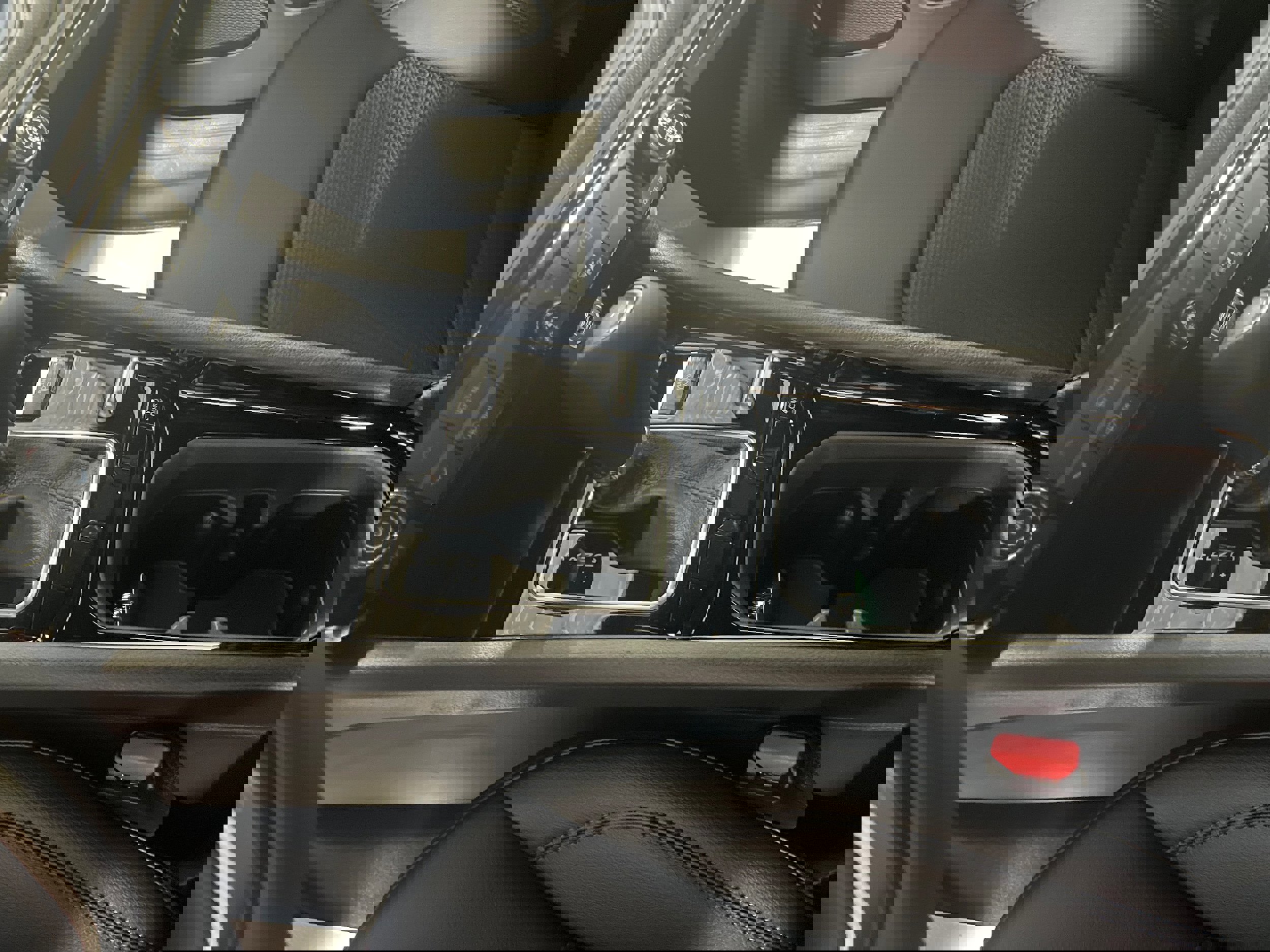 New 2026 Jeep Compass Latitude image 11