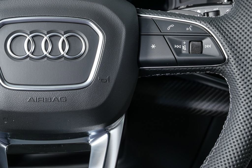 New 2026 Audi SQ7 Premium Plus AWD/4WD image 12