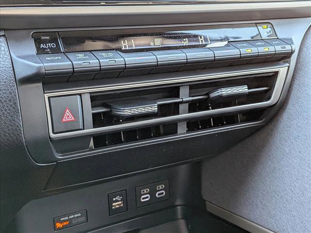 Used 2025 Toyota Camry LE image 14