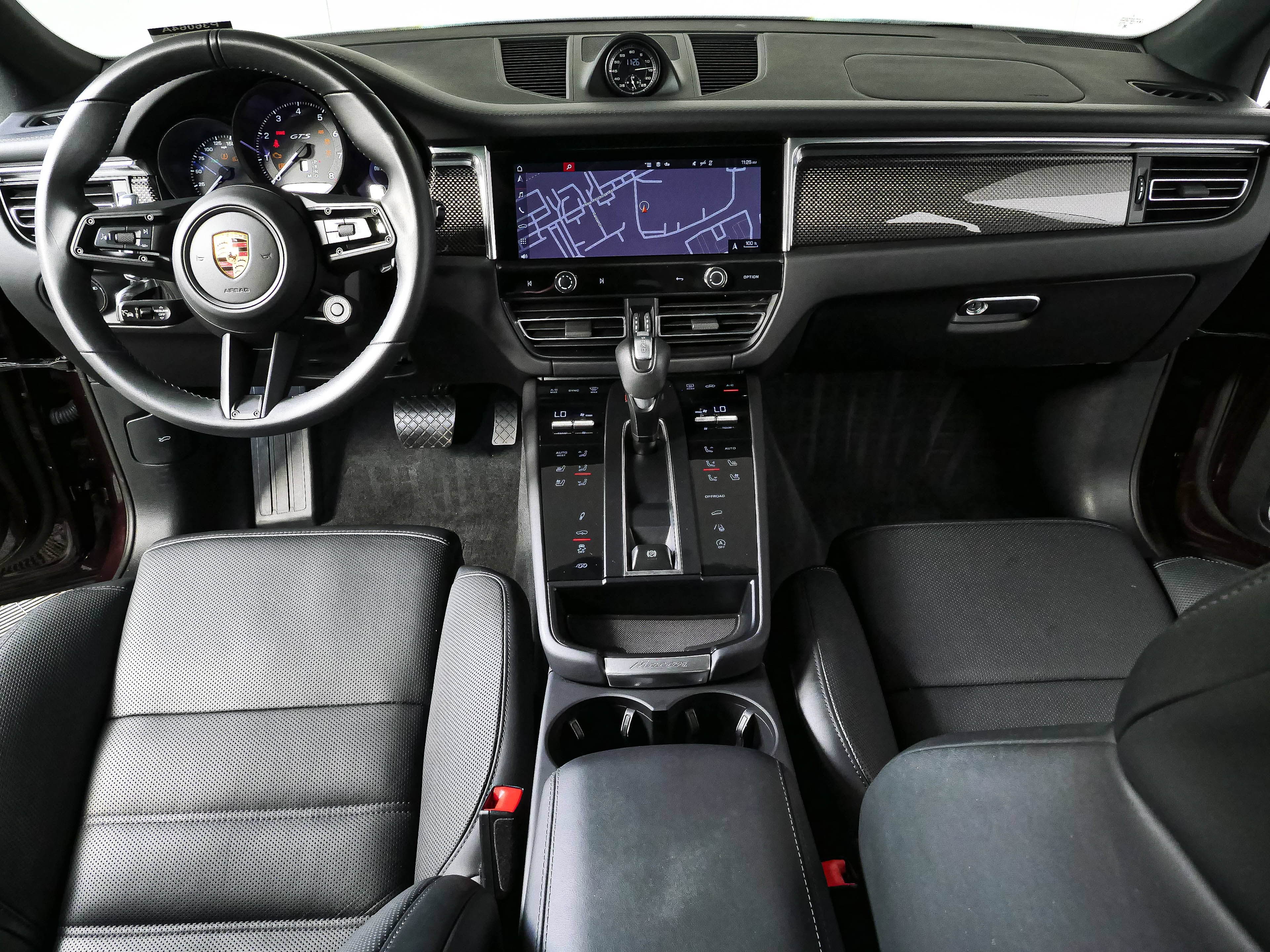 Certified 2024 Porsche Macan GTS AWD/4WD image 18
