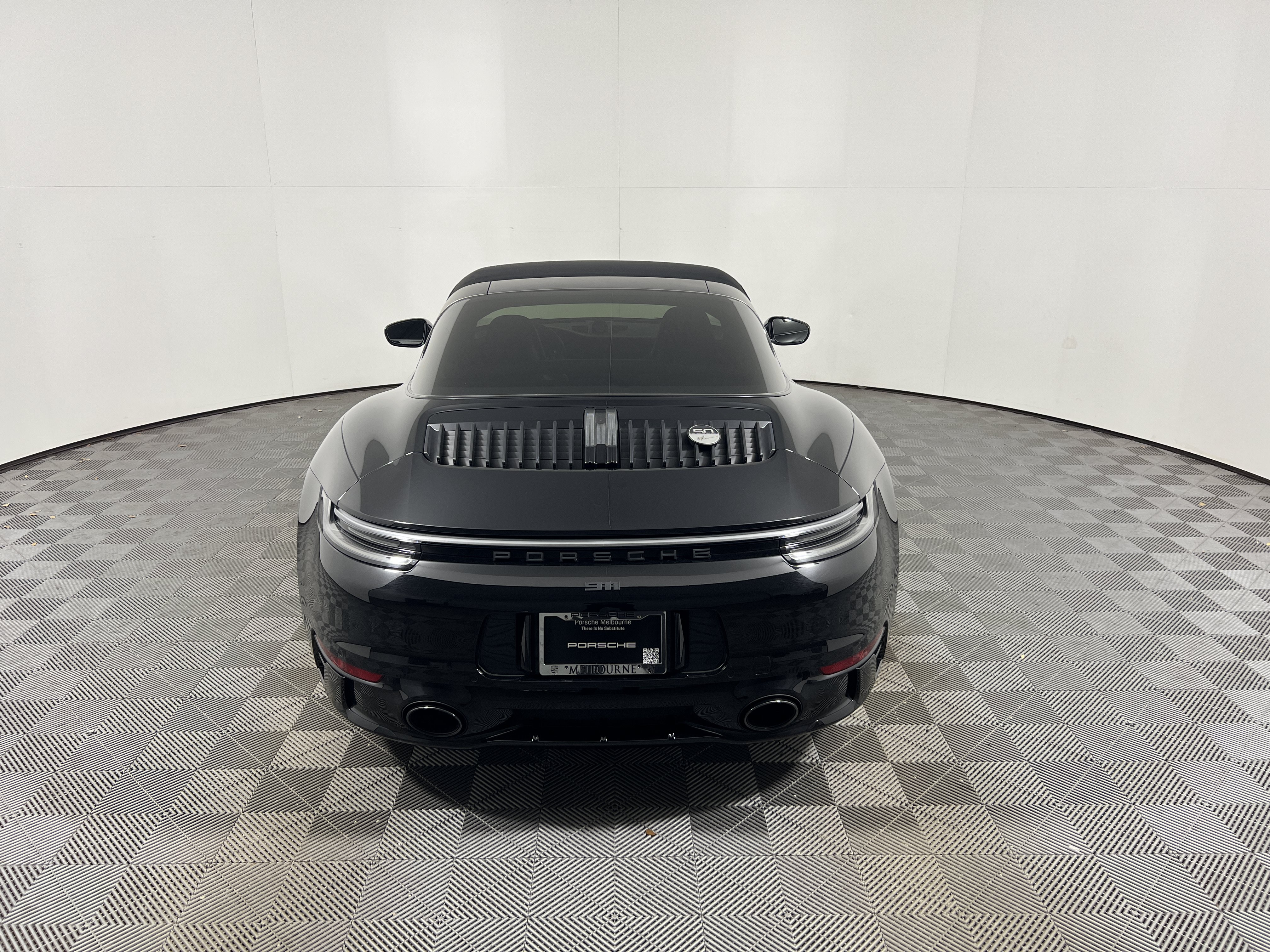 Certified 2024 Porsche 911 50th Anniversary Edition AWD/4WD image 6