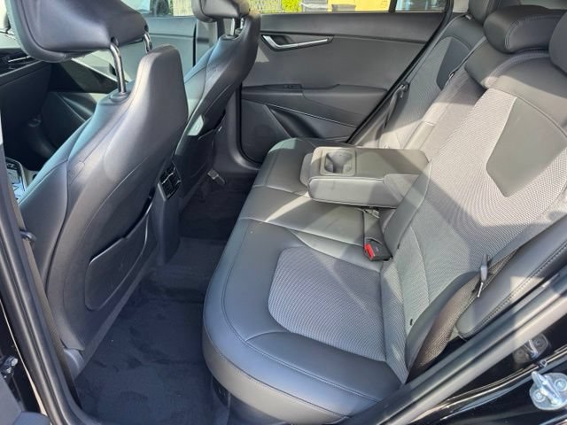 Used 2025 Kia Niro EX Touring FWD image 41