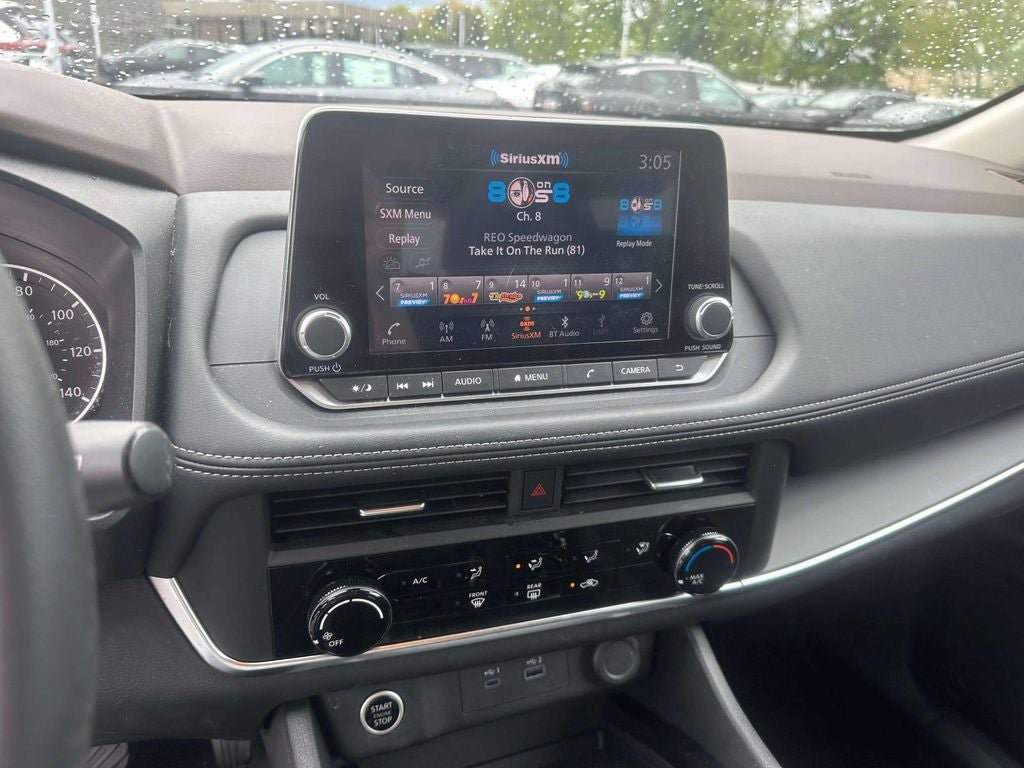 Used 2023 Nissan Rogue S AWD/4WD image 28