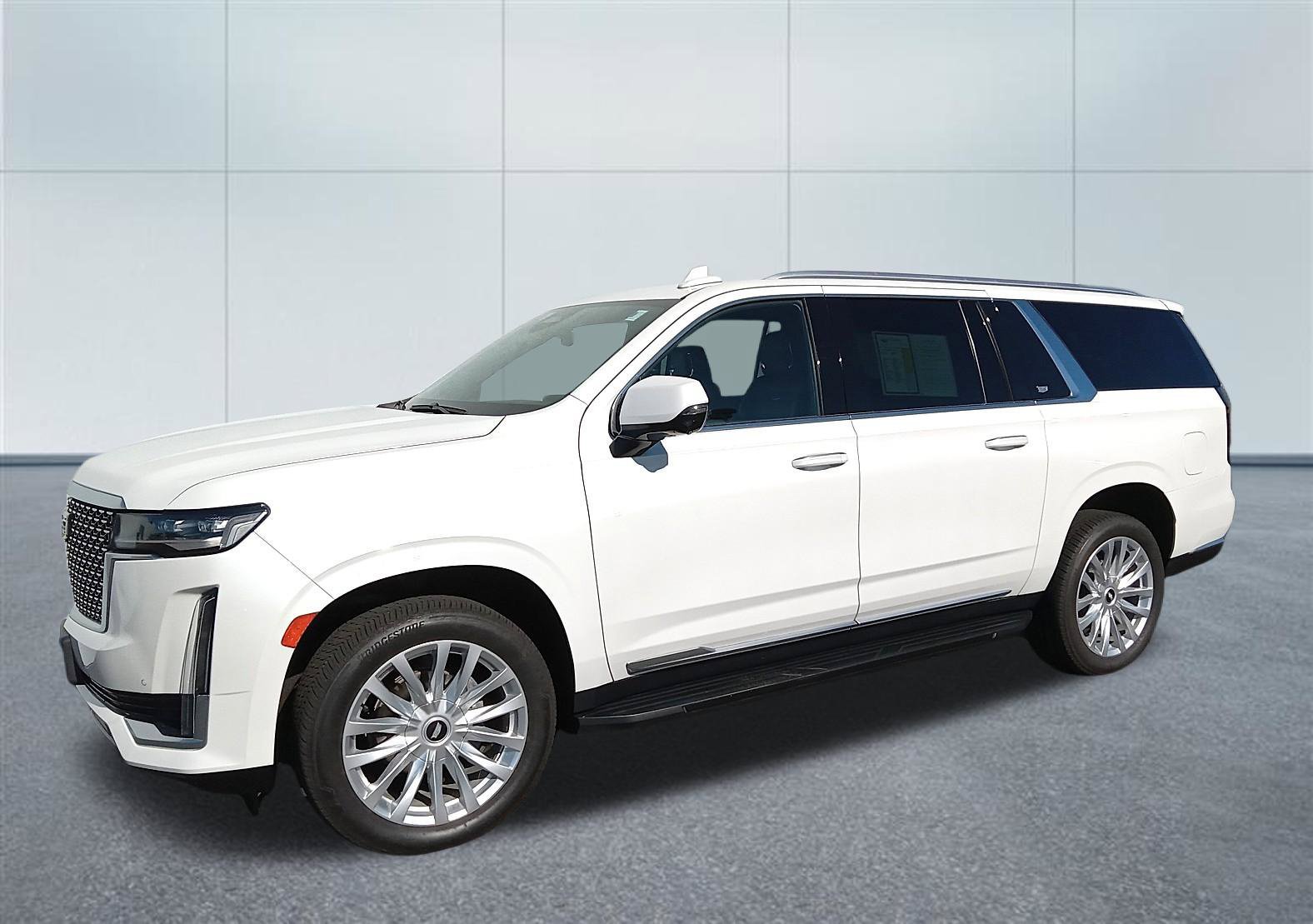 Used 2023 Cadillac Escalade ESV Luxury AWD/4WD image 1
