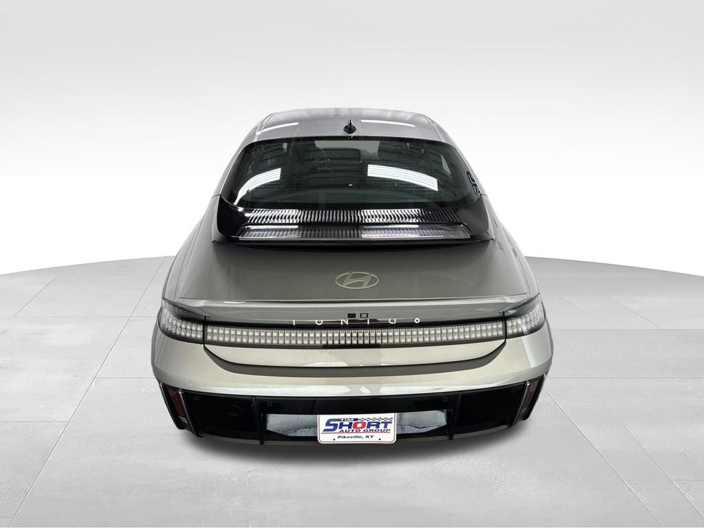 Used 2024 Hyundai Ioniq 6 SE RWD image 5