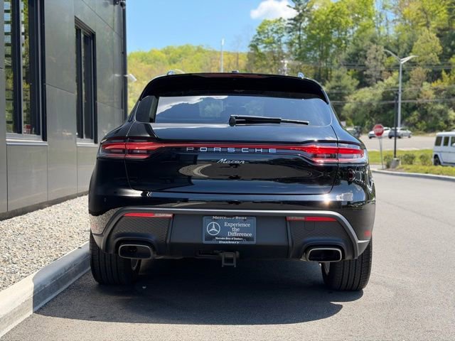 Used 2025 Porsche Macan AWD/4WD image 6