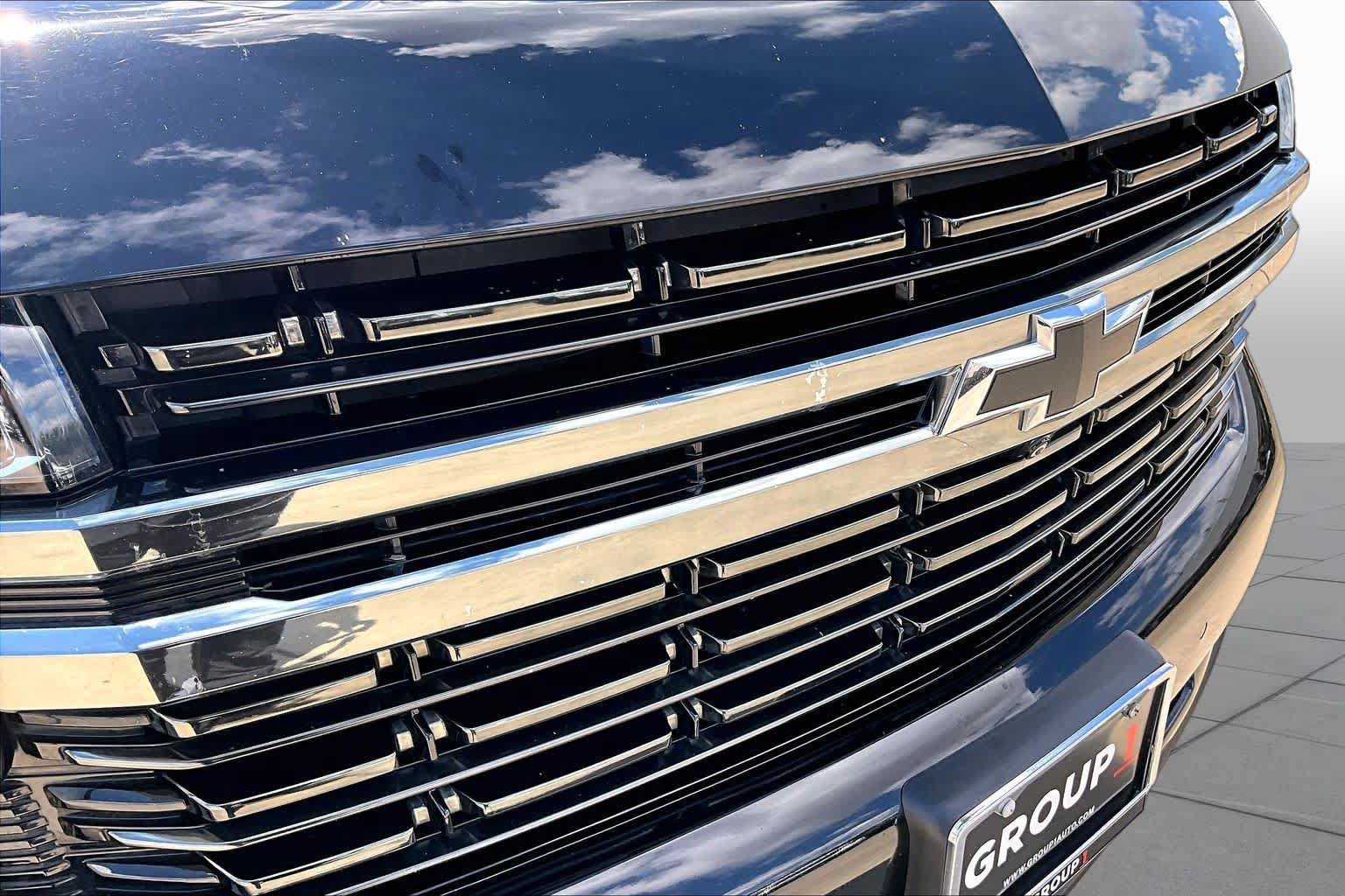 Used 2021 Chevrolet Tahoe RST w/ Luxury Package AWD/4WD image 30