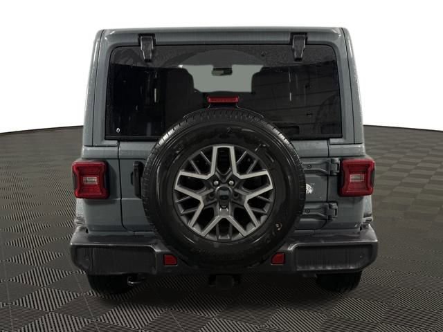 Used 2024 Jeep Wrangler Sahara w/ Technology Group image 7