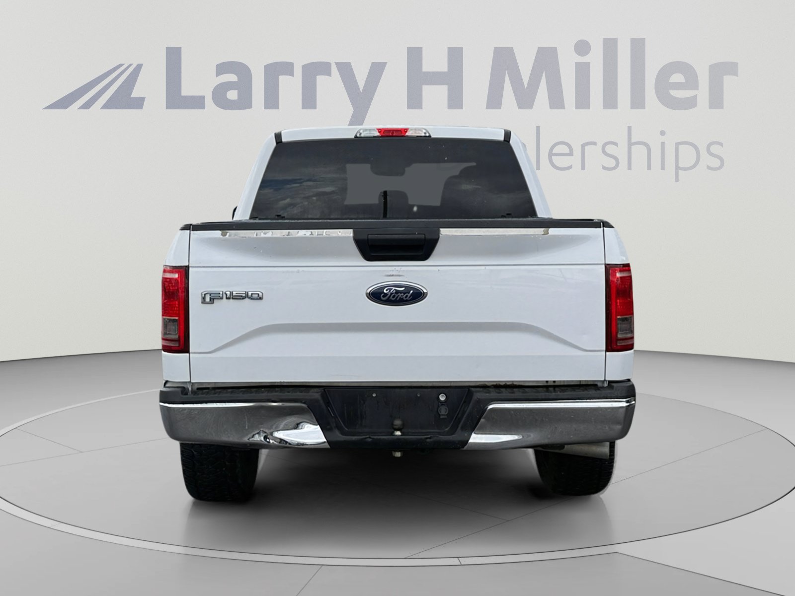 Used 2017 Ford F150 XLT RWD image 4