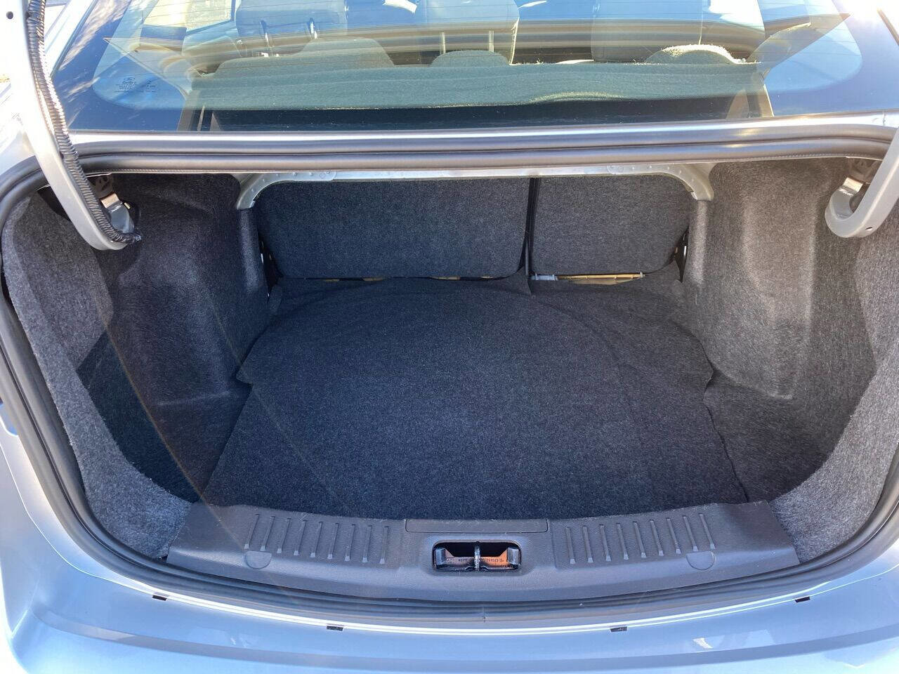 Used 2015 Ford Fiesta S image 9