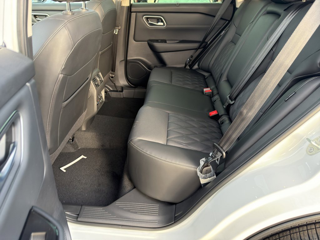 New 2026 Nissan Rogue Platinum w/ Platinum Premium Package image 30