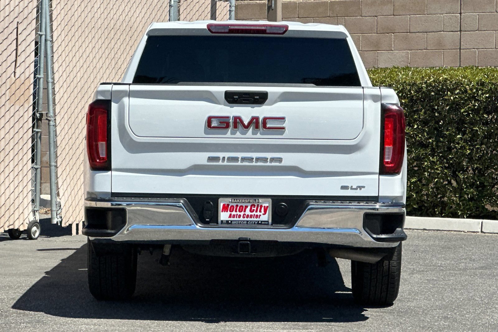 Certified 2025 GMC Sierra 1500 SLT RWD image 5