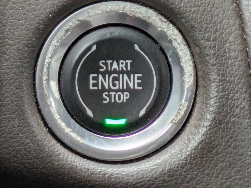 Used 2021 Chevrolet Tahoe Z71 w/ Z71 Off-Road Package image 32