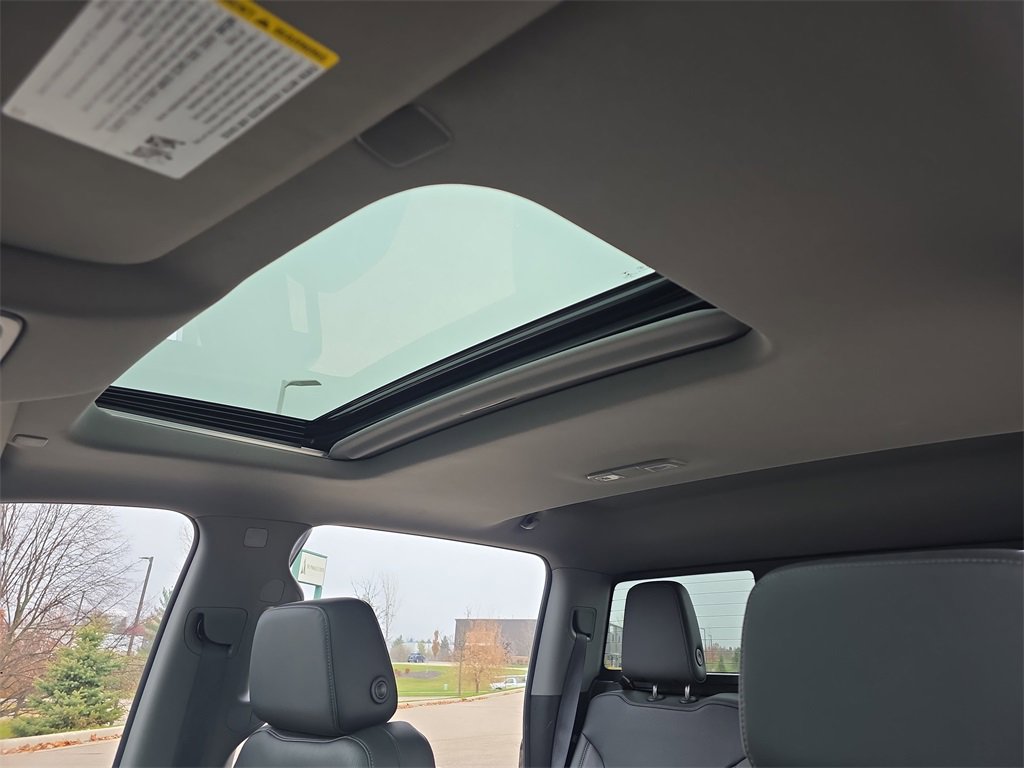 Certified 2021 Chevrolet Silverado 1500 LTZ w/ LTZ Premium Package image 30