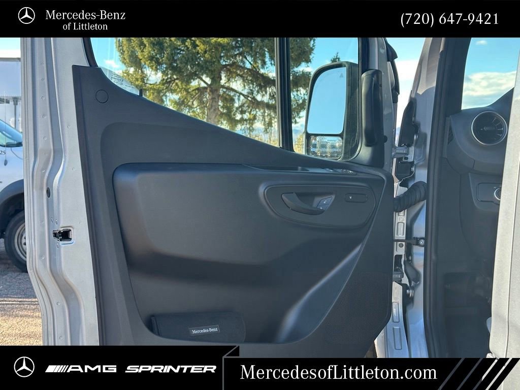 New 2025 Mercedes-Benz Sprinter 2500 image 11